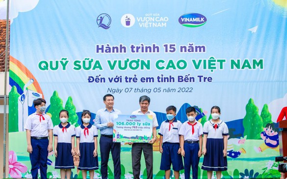 Hành trình năm thứ 15 của Quỹ sữa Vươn cao Việt Nam mang sữa đến cho 21.000 trẻ em