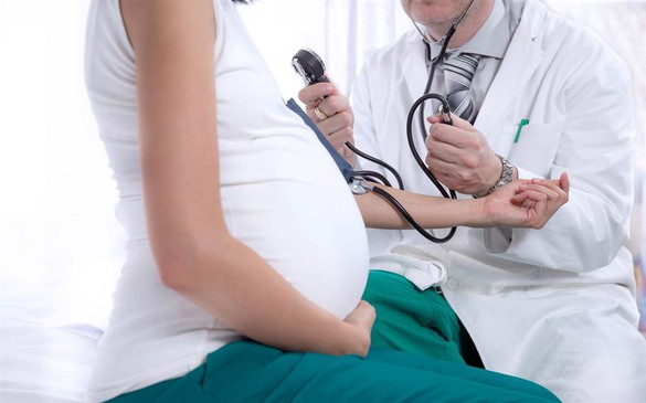 Nghỉ việc đi khám thai có được hưởng bảo hiểm xã hội?