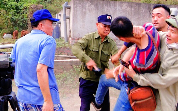 Đề nghị UBND tỉnh, Công an tỉnh Hòa Bình vào cuộc vụ hành hung nhà báo