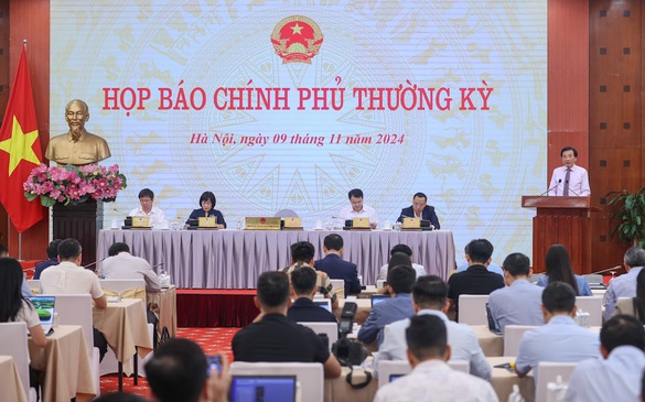 TỔNG THUẬT: Họp báo Chính phủ thường kỳ tháng 10