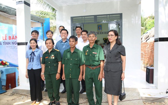 Tập đoàn Hùng Nhơn trao tặng nhà tình nghĩa cho các gia đình chính sách, người có công tỉnh Tây Ninh