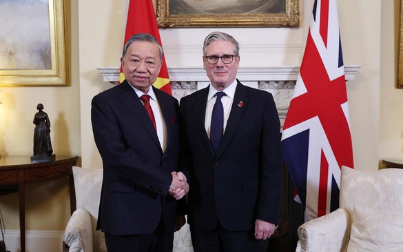Thủ tướng Liên hiệp Vương quốc Anh và Bắc Ireland chủ trì Lễ đón chính thức và hội đàm với Tổng Bí thư Tô Lâm