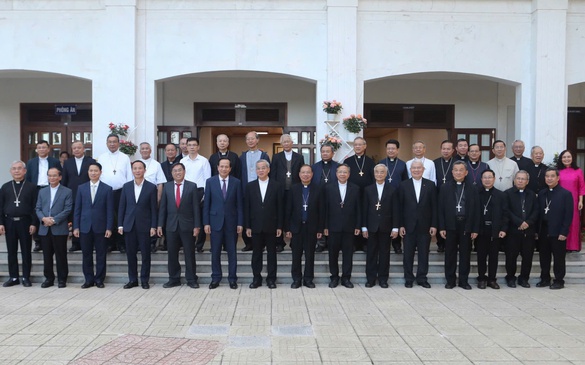 Bộ trưởng Bộ Dân tộc và Tôn giáo gặp mặt, chúc mừng Đại hội Hội đồng Giám mục Việt Nam