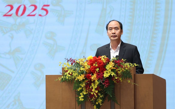 Bộ Nội vụ: Đẩy mạnh cải cách công vụ, đề xuất điều chỉnh tiền lương cán bộ