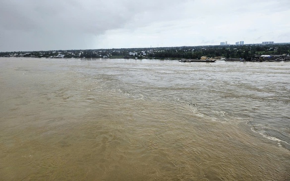Mưa lớn trên diện rộng, cảnh báo lũ lớn trên các sông ở Đà Nẵng và Huế