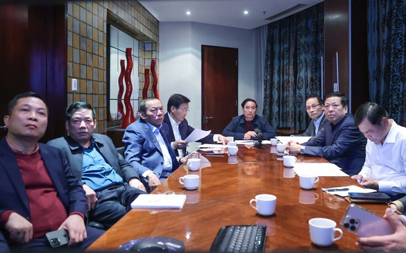 Từ Nam Phi, Thủ tướng chủ trì cuộc họp trực tuyến về ứng phó, khắc phục hậu quả mưa lũ