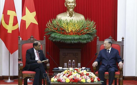 Tổng Bí thư Tô Lâm tiếp Đại sứ Singapore tại Việt Nam