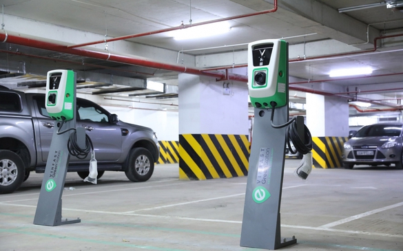 Bổ sung quy định riêng về giá điện cho xe sạc điện