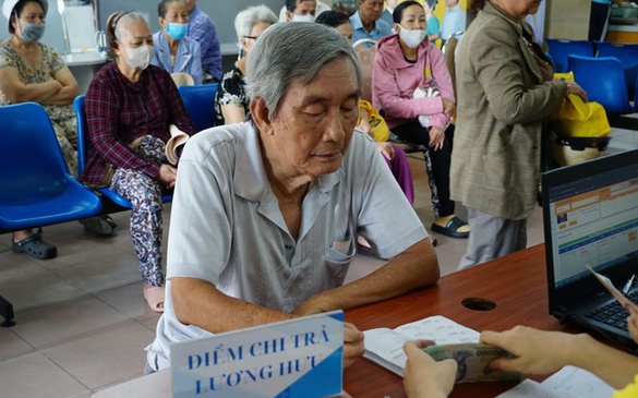 Có được đóng thêm BHXH tự nguyện để hưởng lương hưu tối đa?