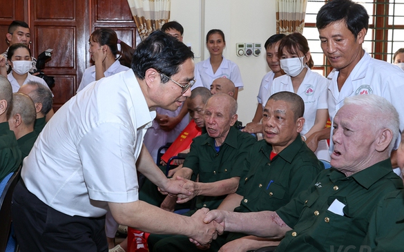 Tiếp tục chăm lo tốt đời sống người có công với cách mạng