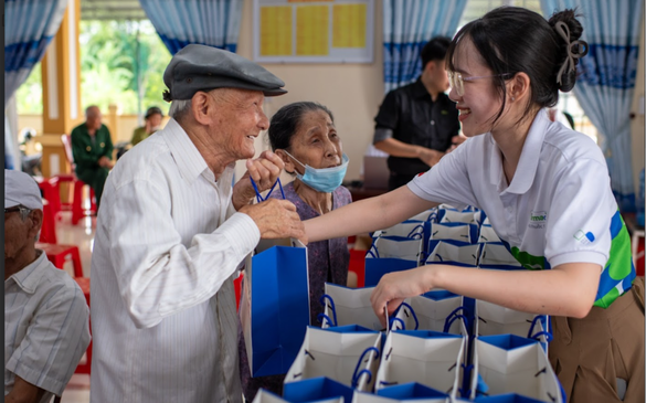 Hệ thống nhà thuốc Pharmacity chăm sóc sức khỏe người có công tại Quảng Trị