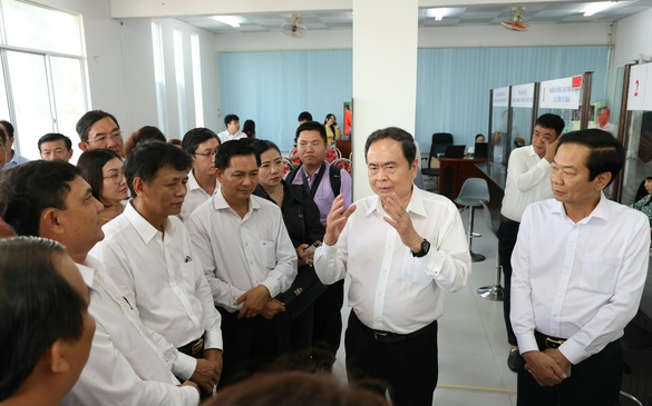 Cấp xã mới ở Cần Thơ: Dịch vụ thông suốt, người dân hài lòng