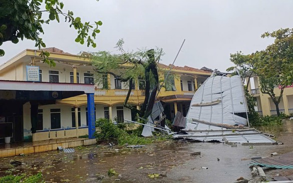 Công điện của Thủ tướng Chính phủ về việc tập trung khắc phục hậu quả bão số 5 và mưa lũ
