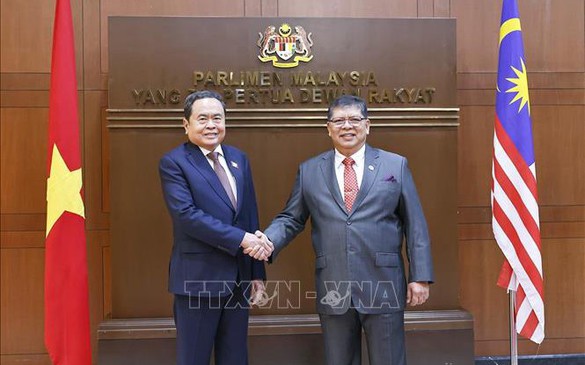 Chủ tịch Quốc hội Trần Thanh Mẫn hội đàm với Chủ tịch Hạ viện Malaysia
