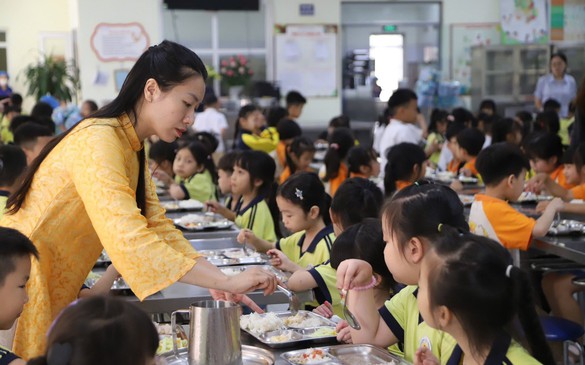 Bộ Giáo dục và Đào tạo yêu cầu kiểm tra gắt nguồn cung thực phẩm vào trường học