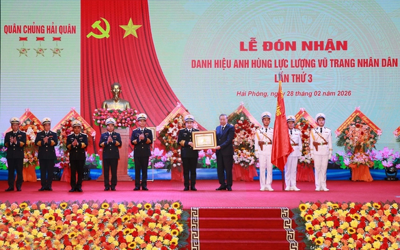 Hải quân nhân dân Việt Nam: 71 năm phát huy truyền thống anh hùng, vững bước hiện đại hóa