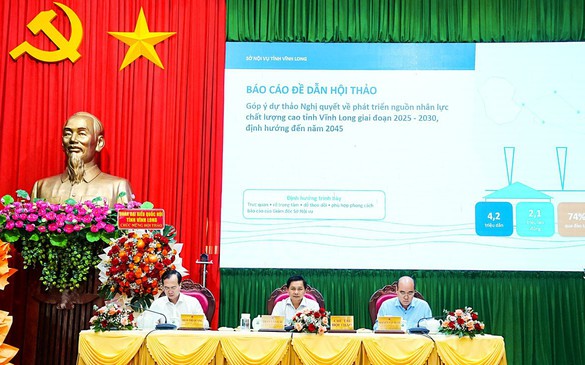 Vĩnh Long tìm cách 'hút người giỏi, giữ người tài'