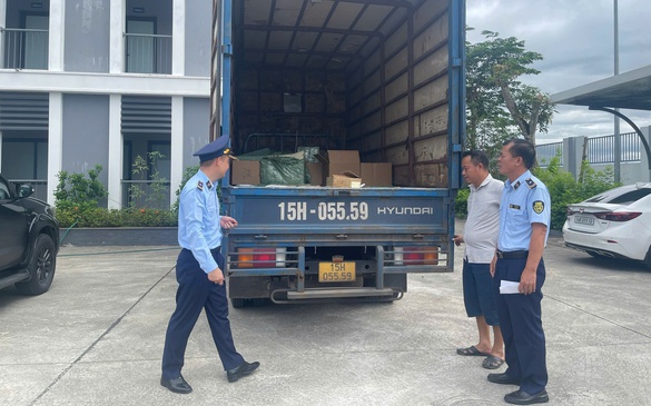 Liên tiếp phát hiện, xử lý 2 vụ vận chuyển hơn 3.000 chiếc bánh trung thu nhập lậu