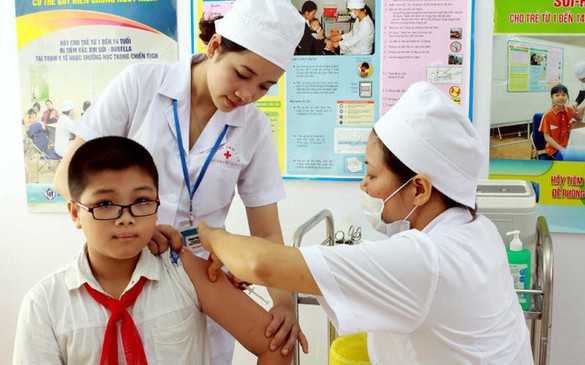 Millions of children in Viet Nam protected by vaccination over 40 years