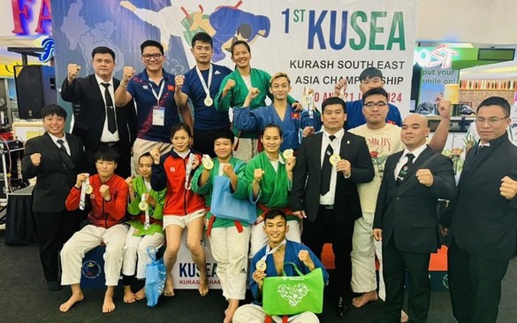 Vietnamese athletes take regional kurash championships' golds
