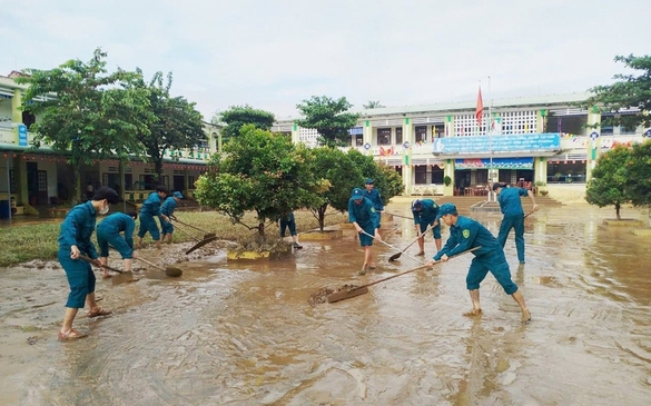 Gov't allocates VND200 billion to help Hue, Da Nang overcome devastating floods