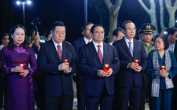 Art performance held to mark 50th anniversary of liberation of Con Dao island