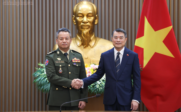 Viet Nam, Cambodia should enhance strategic exchanges