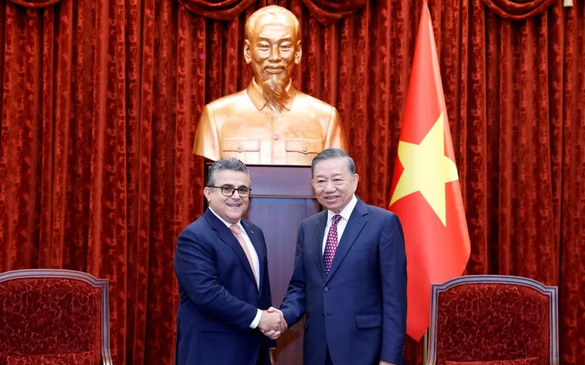 Top leader: Viet Nam supports just struggle of Palestinian people