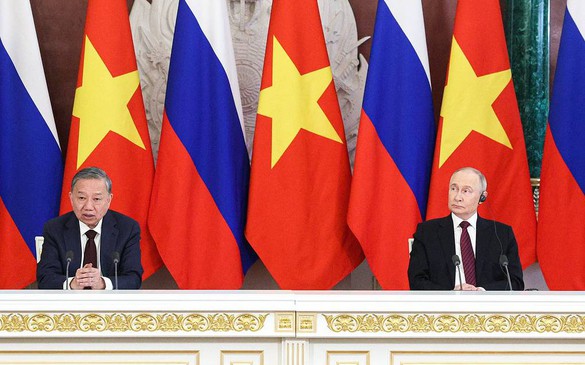 To Lam holds talks with Russian President Putin in Moscow