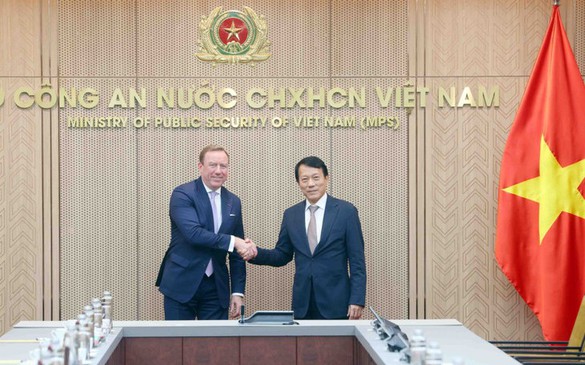 推进与欧洲企业网络安全合作