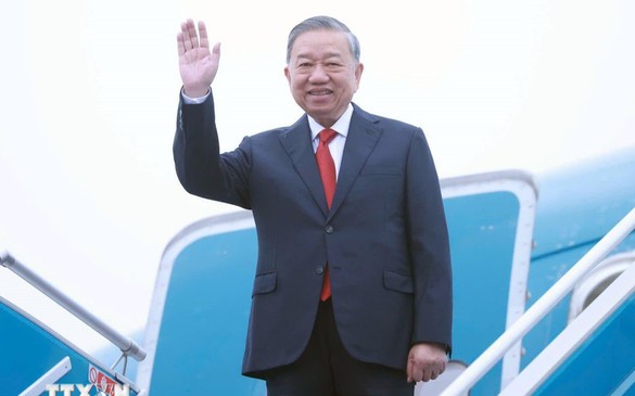 越共中央总书记苏林启程对柬埔寨进行国事访问