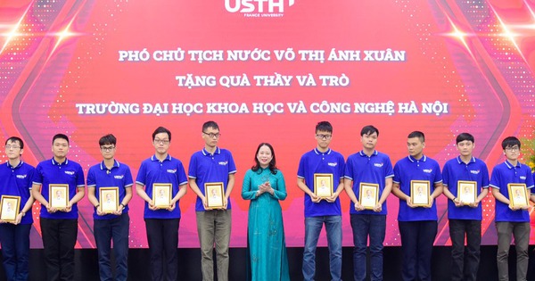 Xây dựng môi trường học tập, nghiên cứu khoa học tiên tiến, đa văn hóa