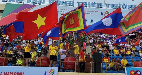 U23 Lào: Đại diện của Lào đã sẵn sàng lên đường đến Việt Nam tham dự SEA Games 31 trong niềm háo hức và mong muốn giành được những thành tích đáng tự hào cho đội bóng và quốc gia của mình. Hãy theo dõi hành trình của U23 Lào và đón xem tương lai sẽ đưa đội bóng này đến đâu trong giải đấu này.