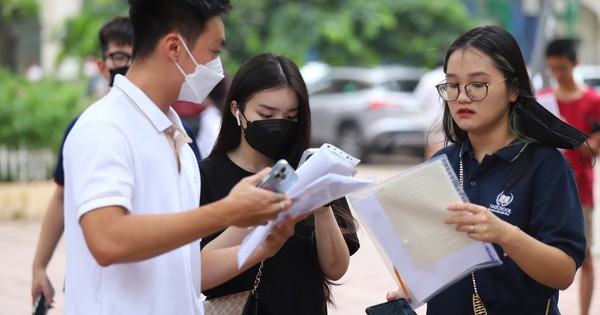 Đề thi Khoa học xã hội vừa sức, Khoa học tự nhiên 'làm khó' thí sinh