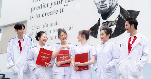 Trường đại học quốc tế đầu tiên đào tạo bác sĩ y học cổ truyền