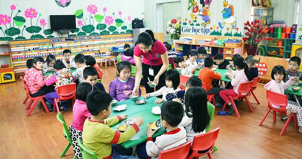 Trẻ mẫu giáo trong tuổi phổ cập giáo dục mầm non được hỗ trợ tiền ăn trưa 360.000 đồng/tháng