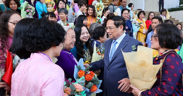 Thủ tướng tiếp các nhà khoa học và kỹ sư nữ khu vực châu Á - Thái Bình Dương