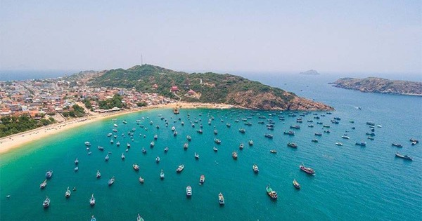 Ứng dụng Công nghệ Xanh: Chìa khóa cho đại dương Việt Nam bền vững năm 2025