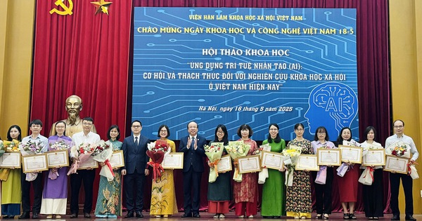 Định hình tương lai AI: Không chỉ thông minh về công nghệ mà còn giàu tính nhân văn
