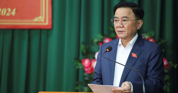 Kết luận của Bộ Chính trị, Ban Bí thư về thực hiện nhiệm vụ sắp xếp tổ chức bộ máy và đơn vị hành chính, bảo đảm tiến độ, yêu cầu