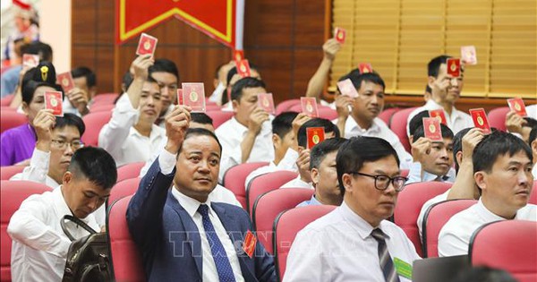 Ban Bí thư yêu cầu đổi Thẻ đảng viên trong toàn Đảng