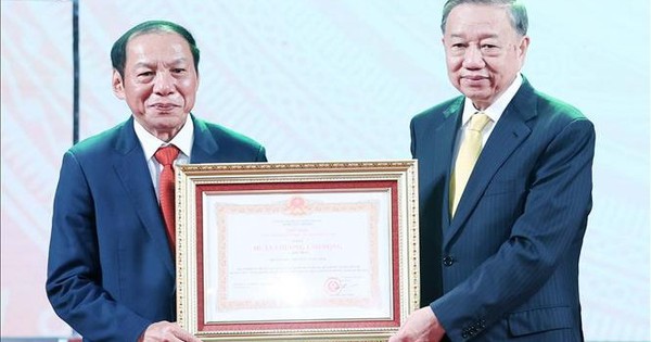 Tổng Bí thư Tô Lâm: Văn hóa phải đi trước một bước, bồi đắp bản lĩnh, củng cố niềm tin, hình thành năng lực mềm quốc gia