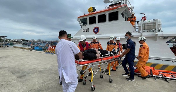 Kịp thời cứu nạn thuyền viên tàu nước ngoài trên vùng biển tỉnh Khánh Hòa - baochinhphu.vn