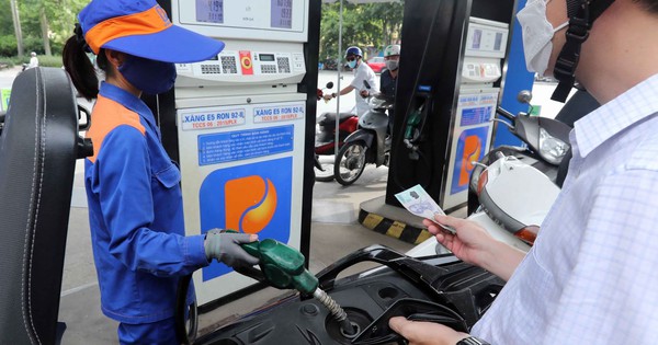 Kết luận số 14 của Bộ Chính trị về bảo đảm nguồn cung, giá nhiên liệu trong tình hình mới