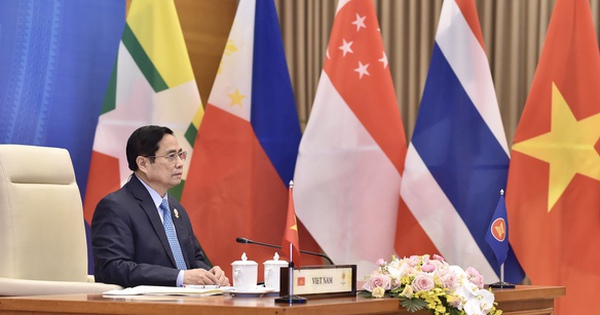 ASEAN kicks off series of summits in Cambodia