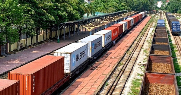 Giải Pháp Vận Tải Hàng Hóa Bằng Đường Sắt Toàn Diện