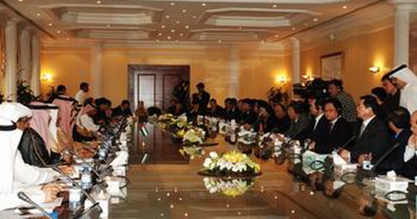 Vietnamese PM meets UAE businesses