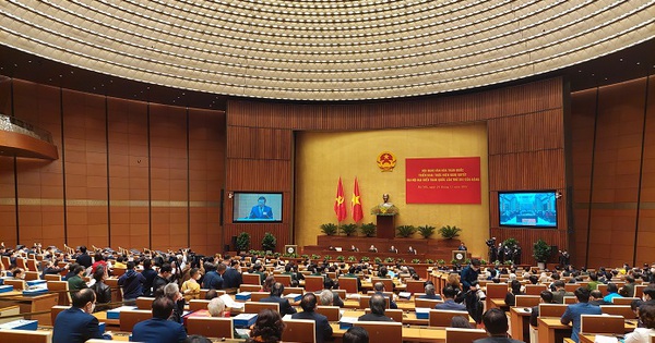 推动文化真正成为社会的坚实精神基础