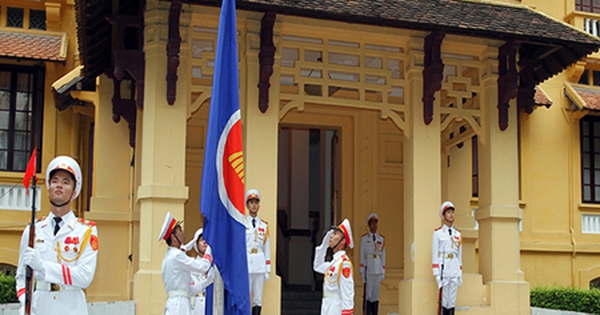 Flag Hoisting Ceremony Marks Asean’s 48th Anniversary