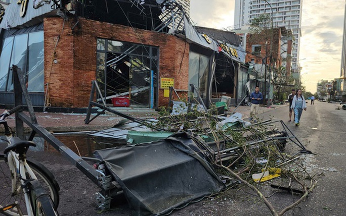 Kalmaegi typhoon claims five lives in central Viet Nam